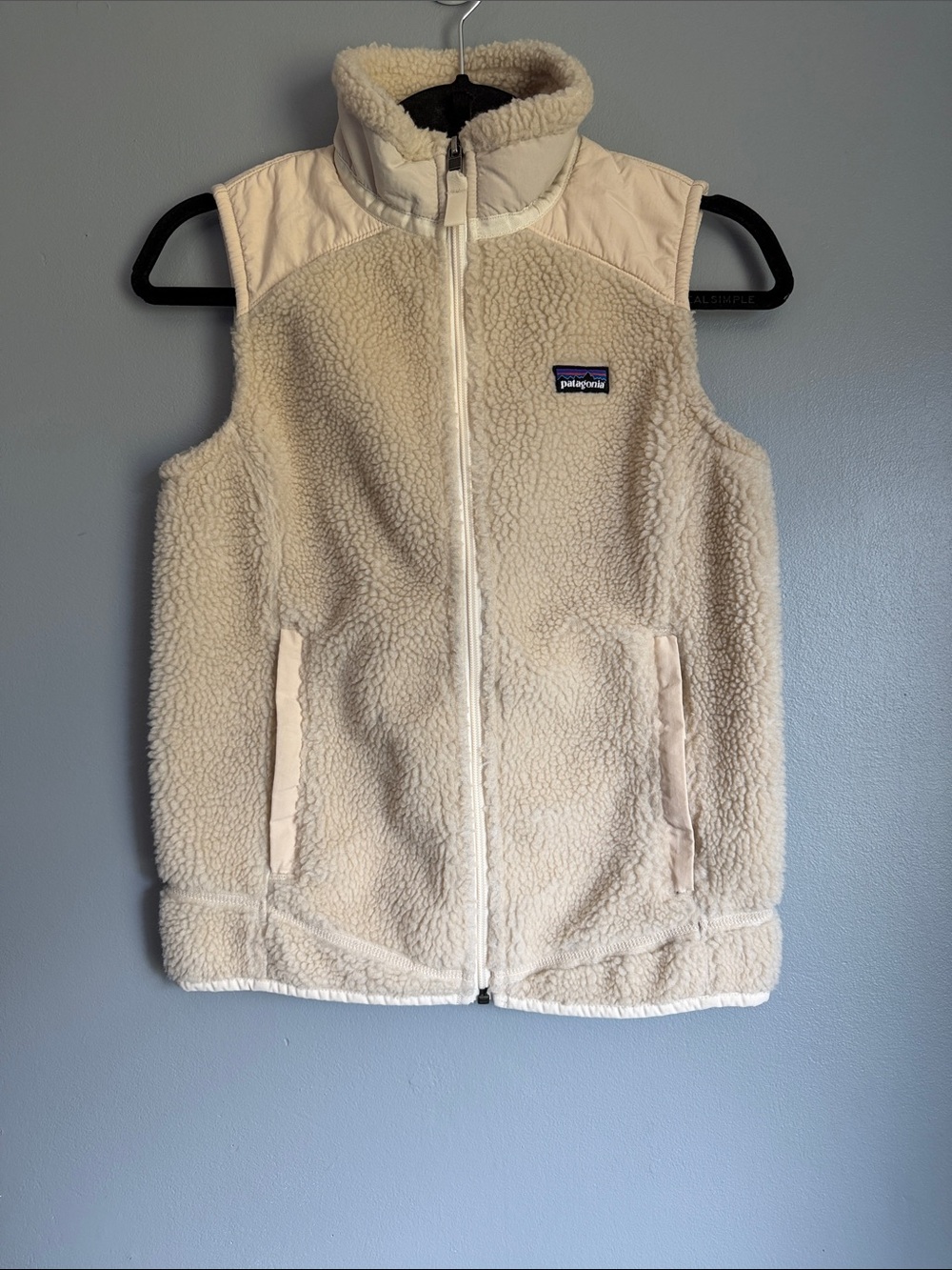 Patagonia Classic Retro-X Sherpa Fleece Vest Natural Cream Granola Girl Small